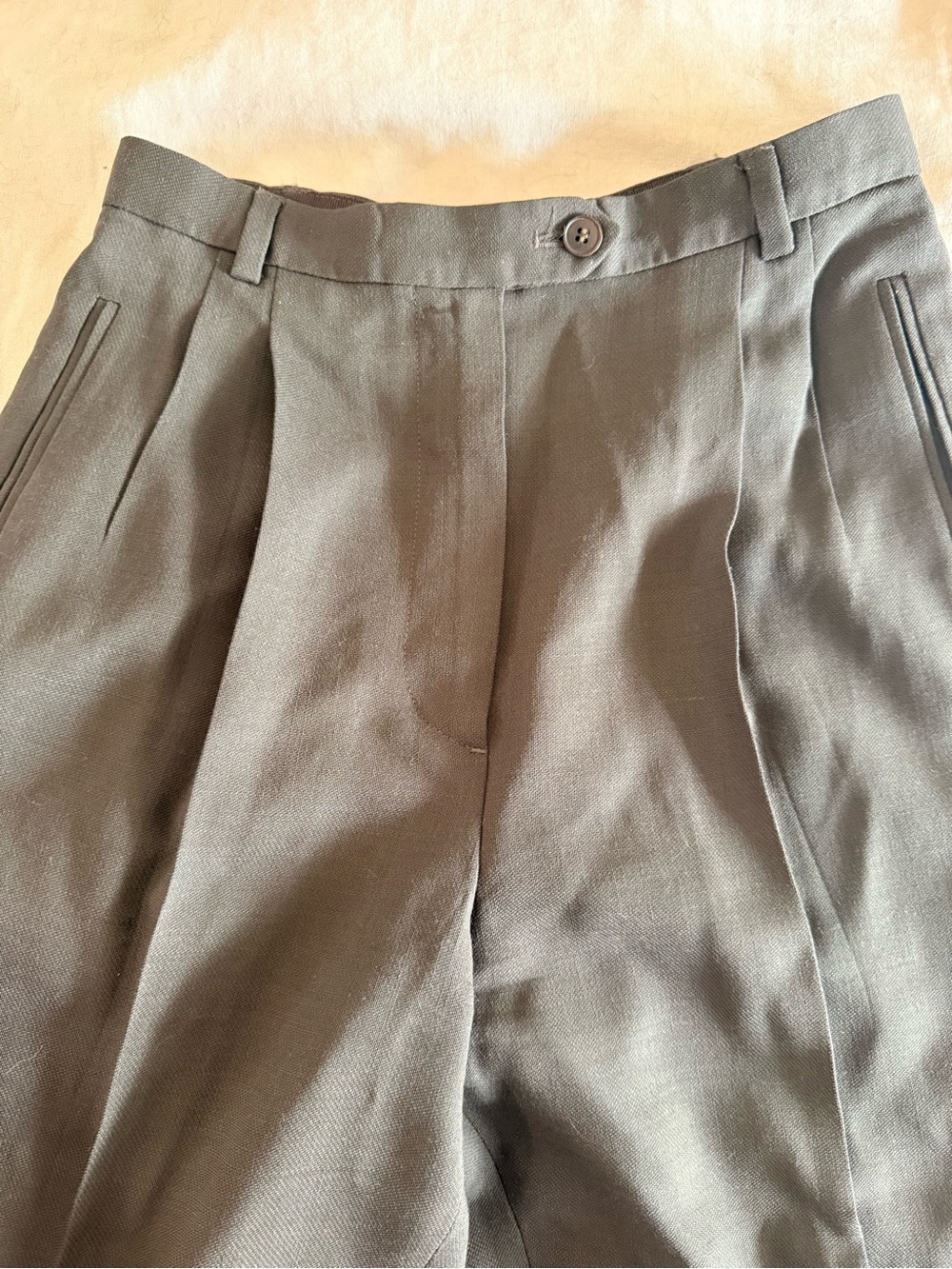 Giorgio Armani Dark‎ Olive High-Waist Pleated Trousers - Picture 2 of 4